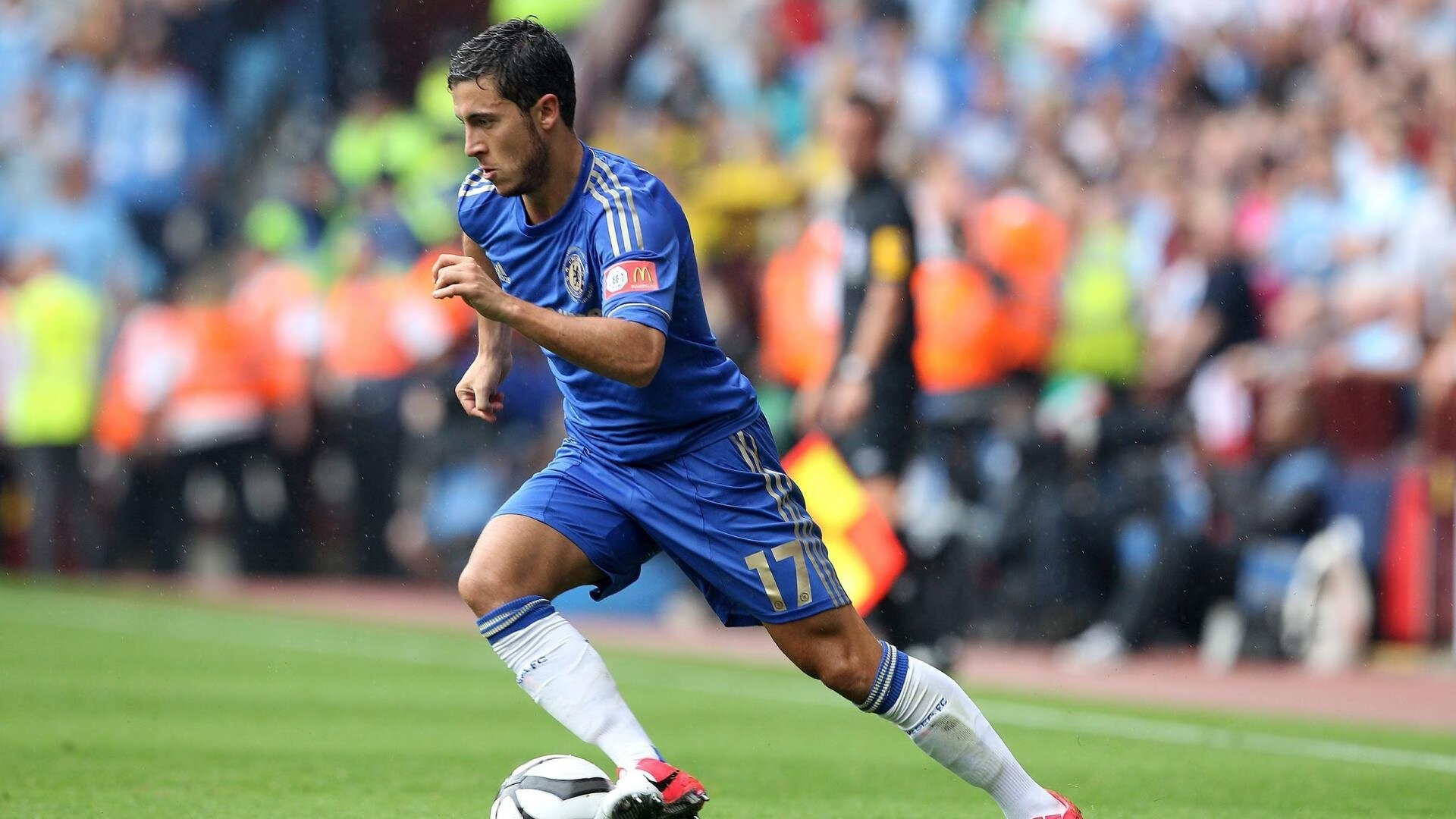 米兰体育下载-西甲球队构建冲刺区块密度图优化边路推进效率